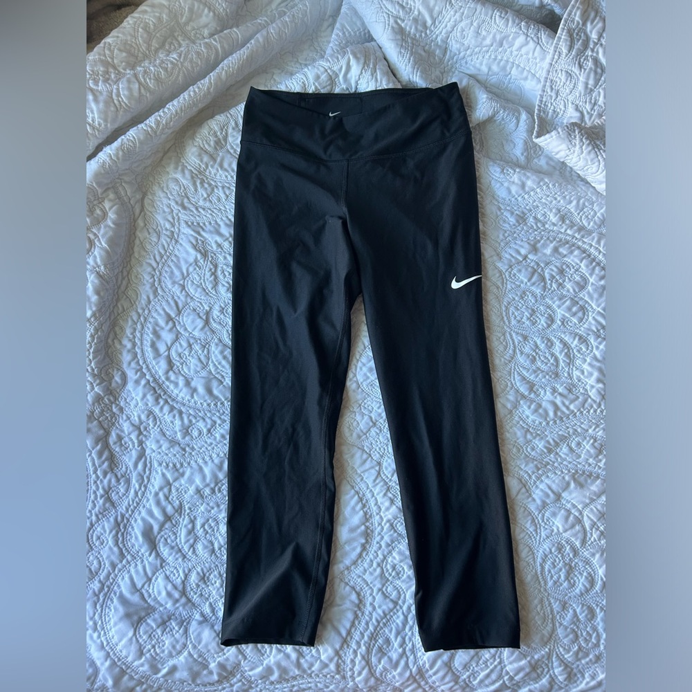 Nike cropped leggings